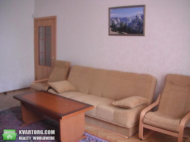 Rent out 3-room apartment. Киев,  Предславинская — photo 2