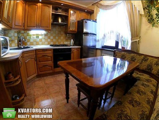 Rent out 3-room apartment. Киев, Мельникова — photo 1