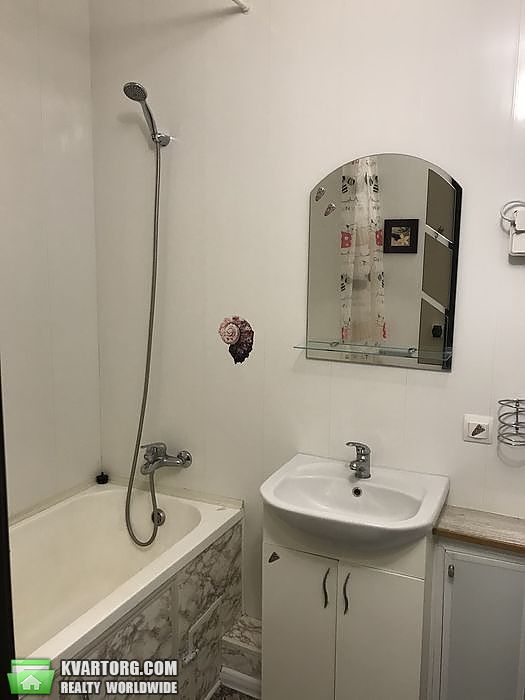 Sell 1-room apartment. Киев,  Багговутовская — photo 9