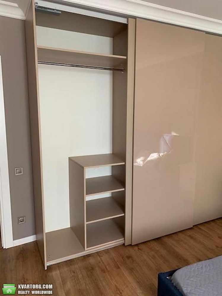 Rent out 2-room apartment. Киев,  Эрнста — photo 7