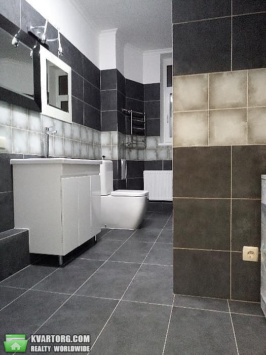 Rent out 2-room apartment. Киев,  Чавдар — photo 8
