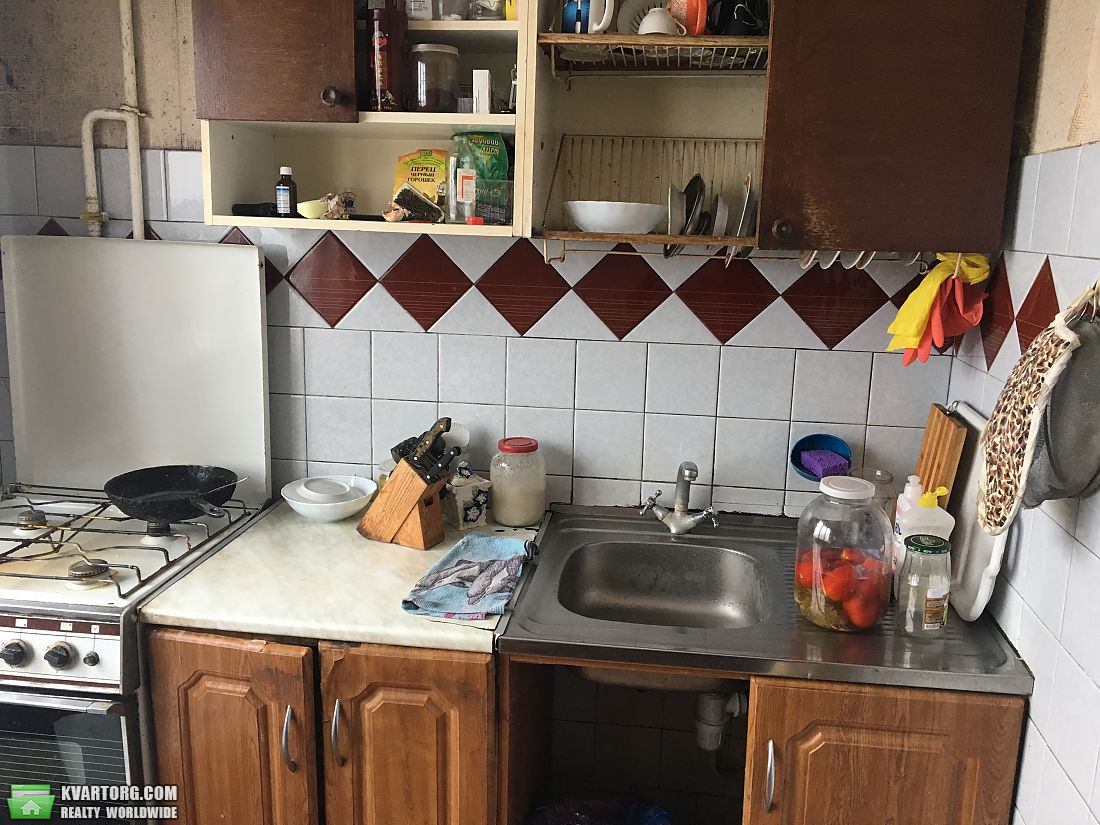 Sell 3-room apartment. Киев, ул. Березняковская — photo 1