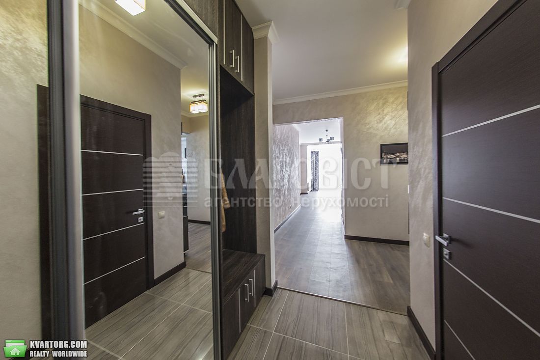 Rent out 3-room apartment. Киев,  Лабораторный пер — photo 3