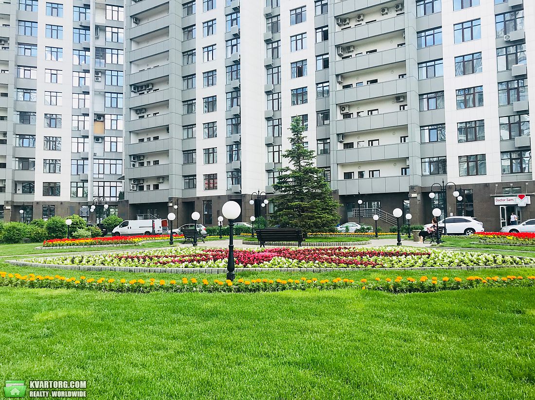 Sell 3-room apartment. Киев,  Драгомирова — photo 8