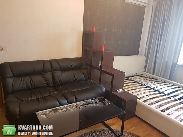 Rent out 1-room apartment. Киев,  Харьковское шоссе — photo 4