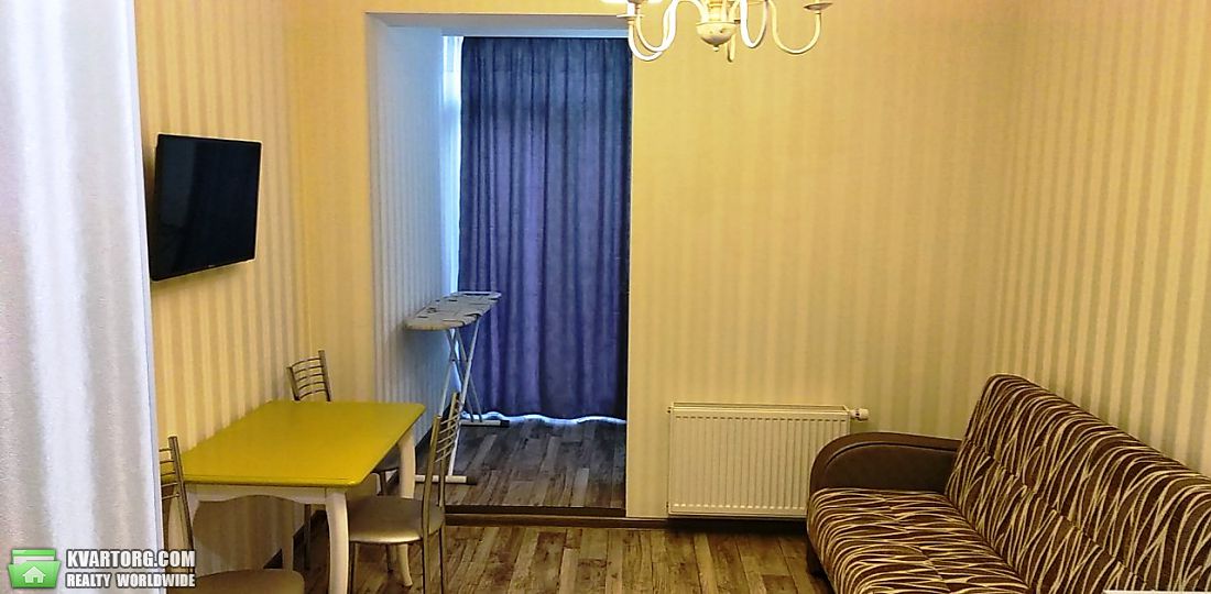 Rent out 1-room apartment. Киев, Регенераторная — photo 4