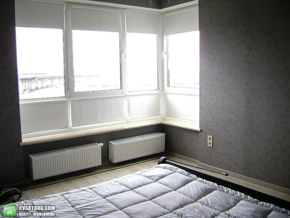 Rent out 2-room apartment. Киев,  Заречная — photo 3