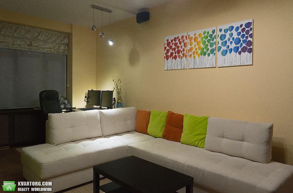 Rent out 2-room apartment. Киев,  Заньковецкой — photo 1