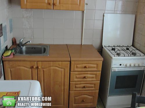 Sell 2-room apartment. Киев, Харьковское шоссе — photo 1