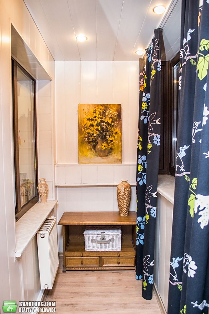 Sell 4-room apartment. Днепропетровск, Братьев Трофиовых — photo 5