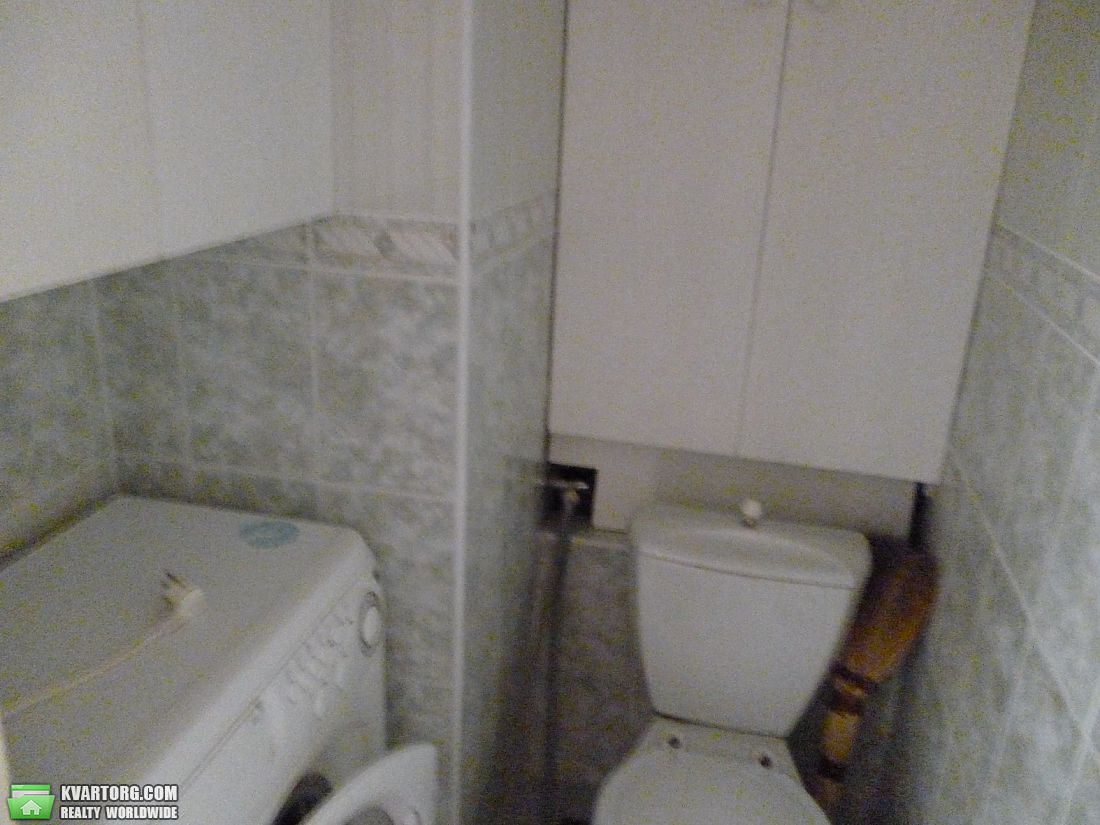 Rent out 2-room apartment. Киев, Мельникова — photo 8