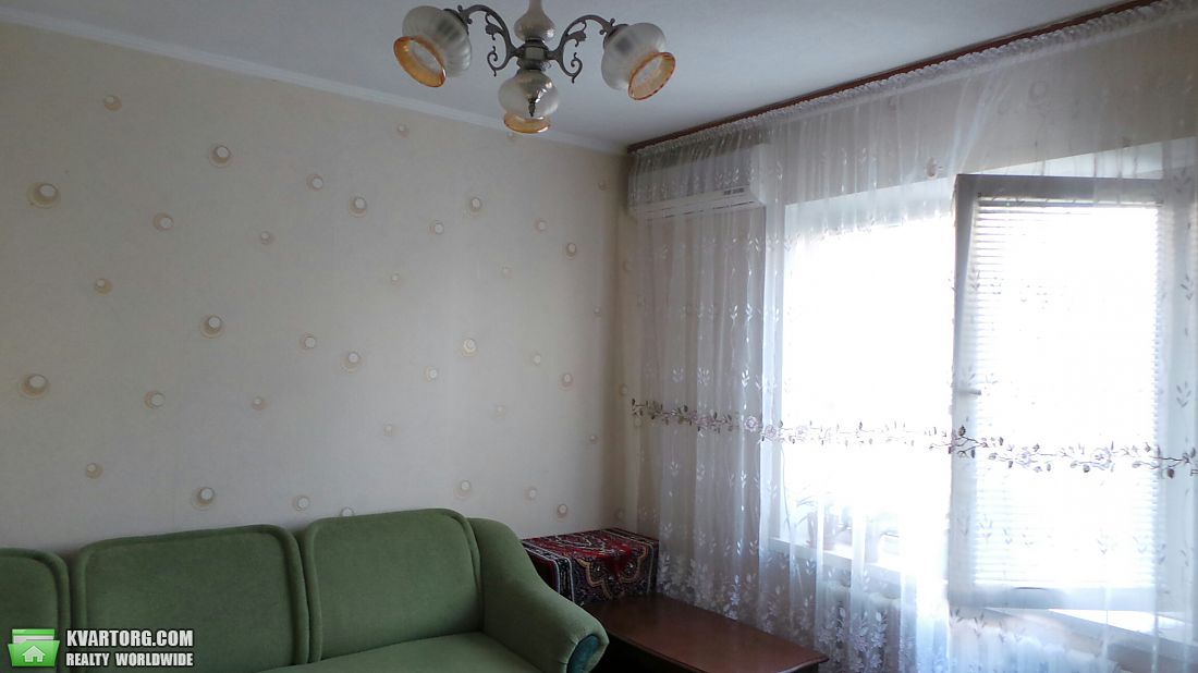 Sell 2-room apartment. Киев,  Лайоша Гавро — photo 3