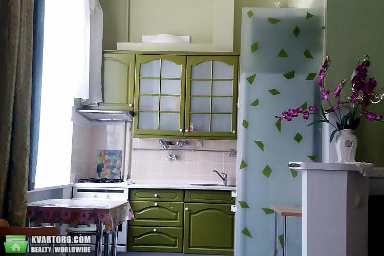 Rent out 2-room apartment. Киев,  Эспланадная — photo 4