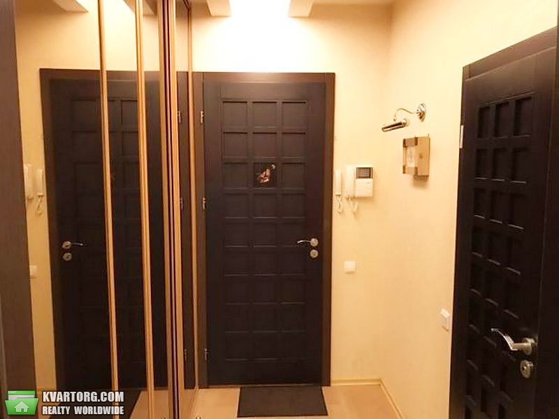Rent out 2-room apartment. Киев,  Артема — photo 5