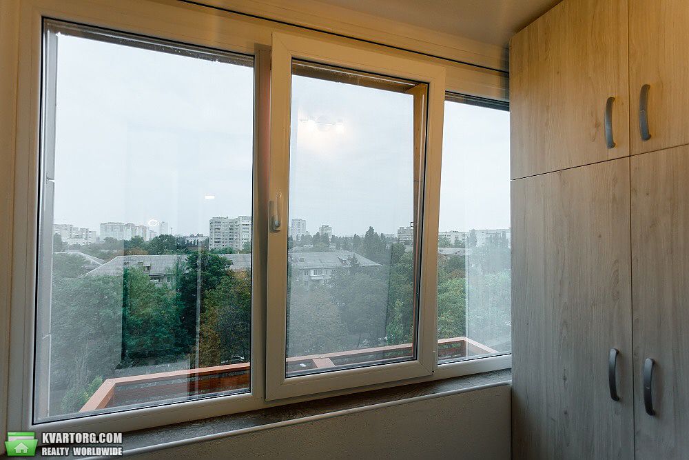 Rent out 1-room apartment. Киев, Вацлава Гавела — photo 8
