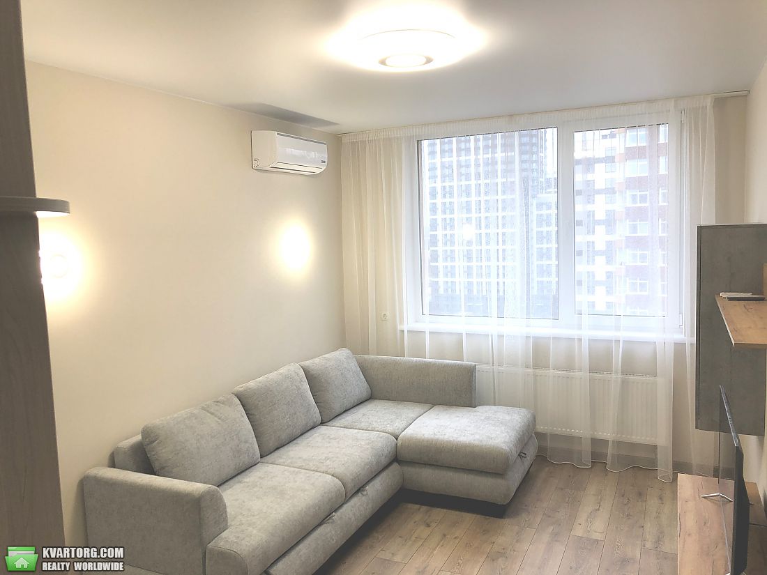 Rent out 1-room apartment. Киев,  Правды пр — photo 3