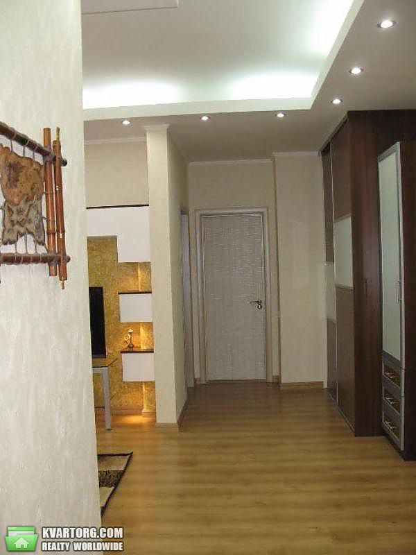 Rent out 3-room apartment. Киев,  Дмитриевская — photo 9