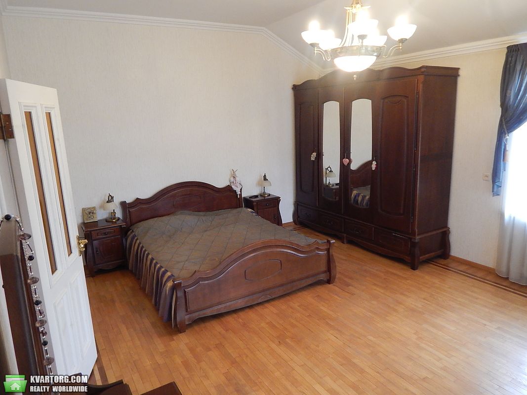 Rent out house. Киев,  Октябрьская — photo 4