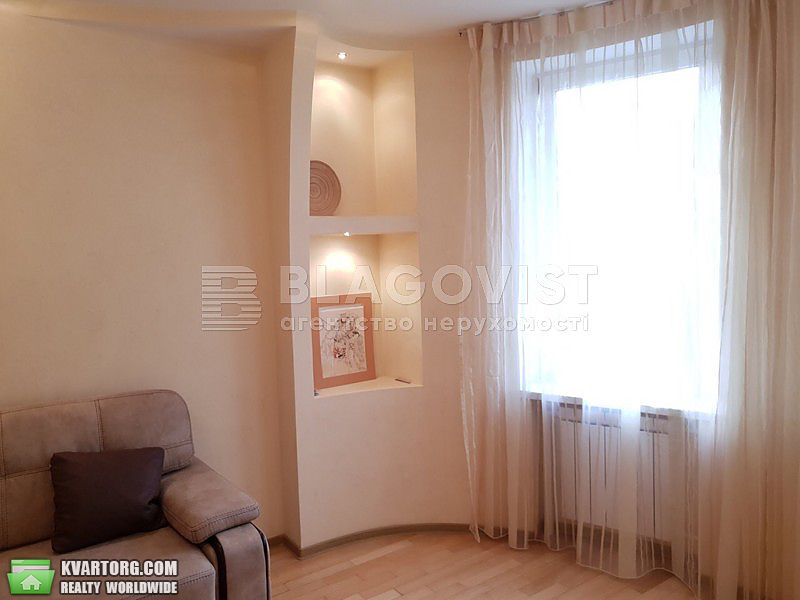 Rent out 3-room apartment. Киев,  Григоренко пр — photo 2