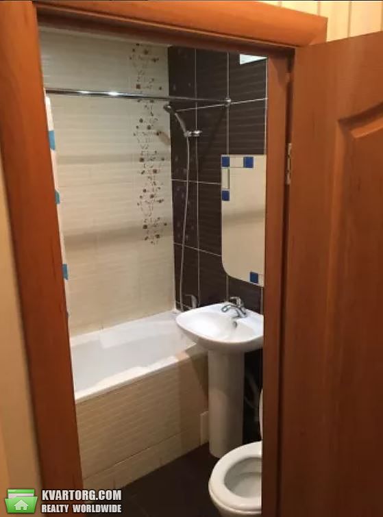 Rent out 2-room apartment. Киев,  Антонова — photo 9