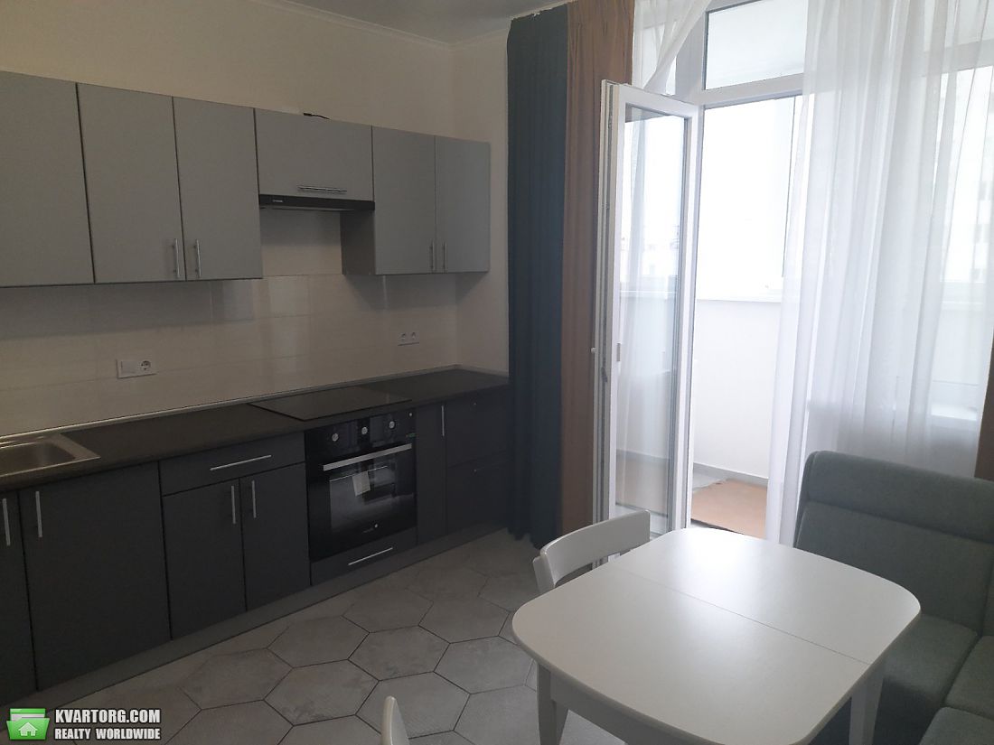 Rent out 1-room apartment. Киев, Пчилки — photo 4