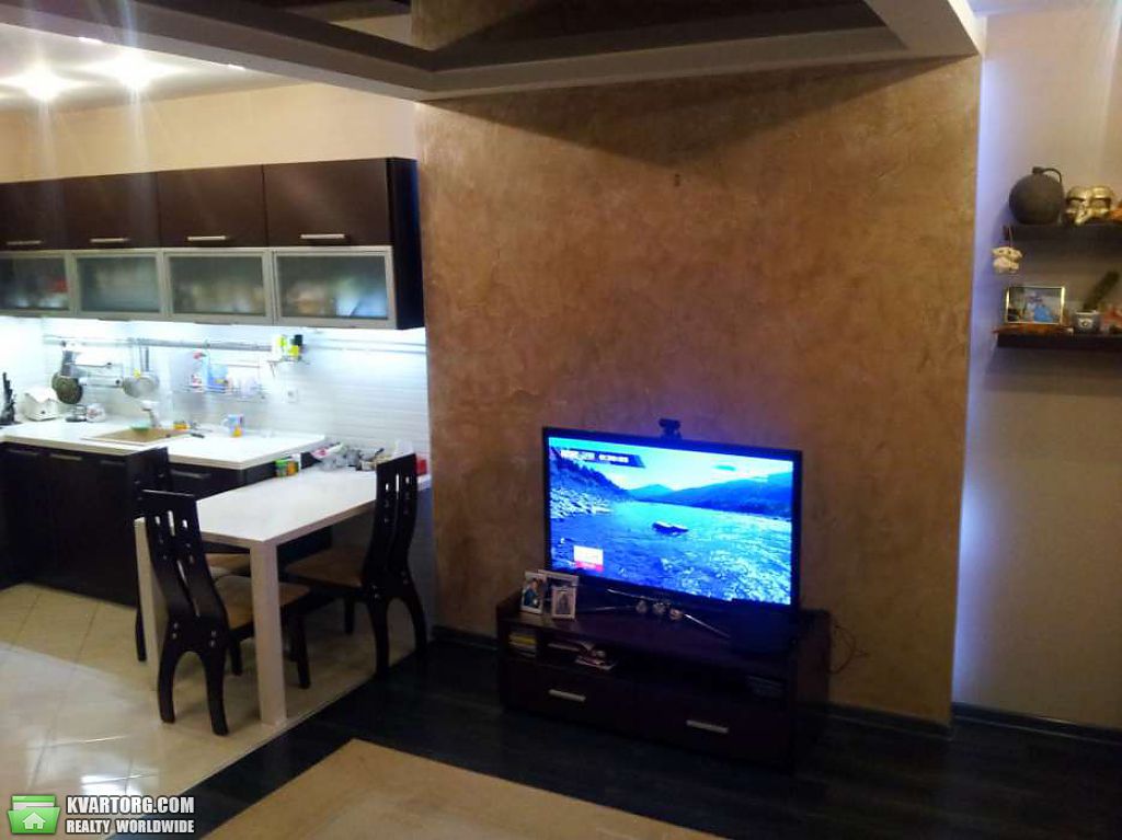Sell 2-room apartment. Киев,  Осенняя — photo 2