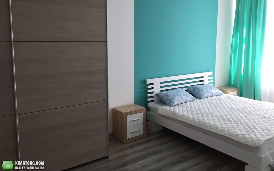Rent out 3-room apartment. Киев,  Глубочицкая — photo 3