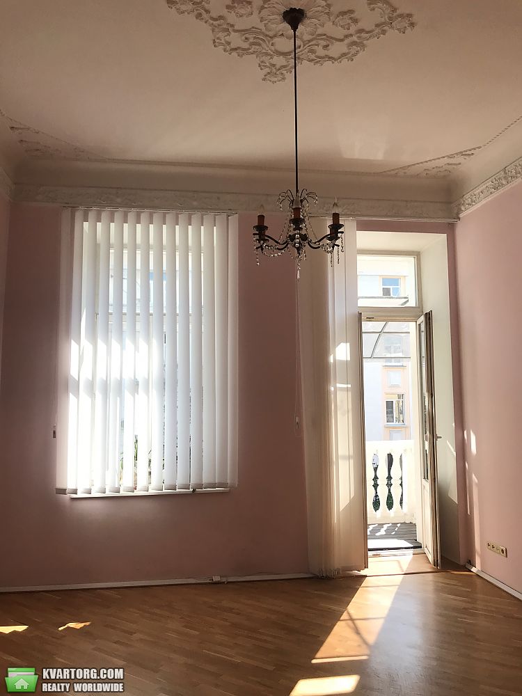 Rent out 3-room apartment. Киев, Лютеранская. — photo 5