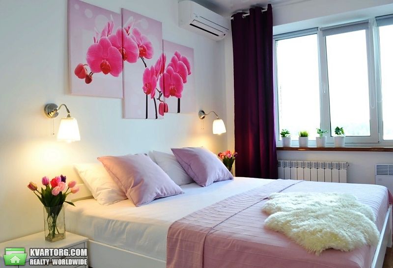 Sell 2-room apartment. Киев,  Набережно-Крещатикская — photo 2