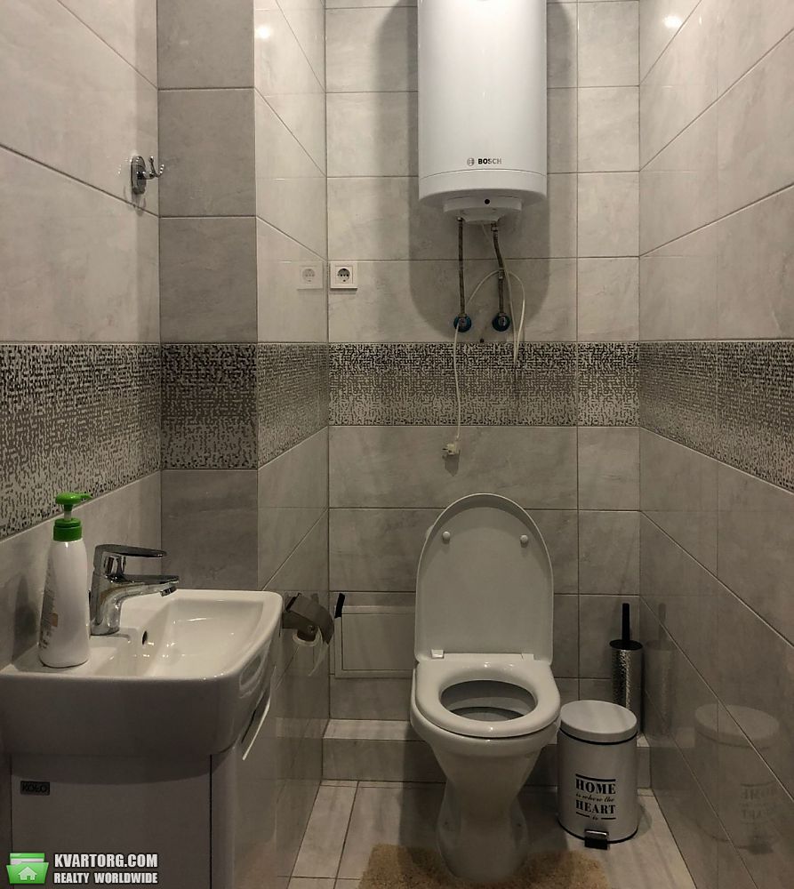 Rent out 2-room apartment. Киев,  Демиевская — photo 4