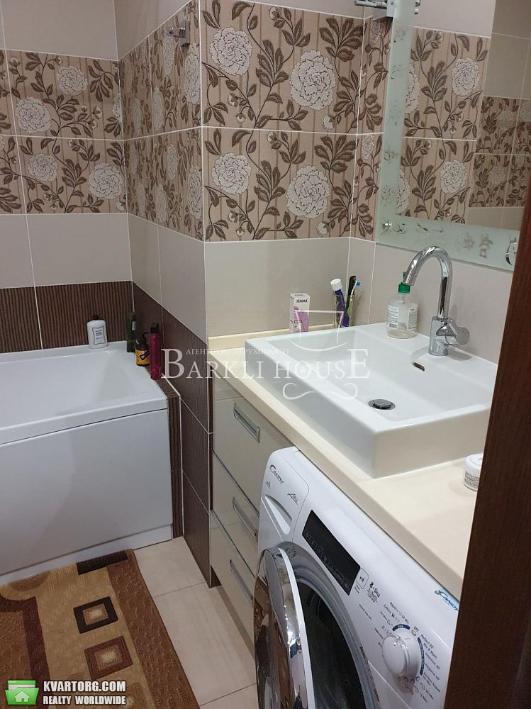 Rent out 3-room apartment. Киев,  Барбюса — photo 9