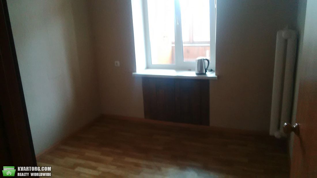 Rent out 3-room apartment. Киев,  Липская — photo 4