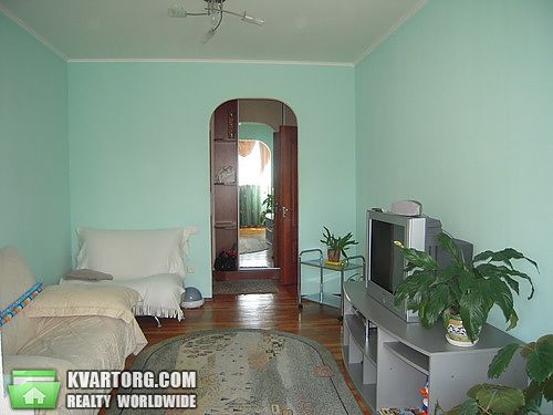 Sell 2-room apartment. Киев,  Урловская — photo 2