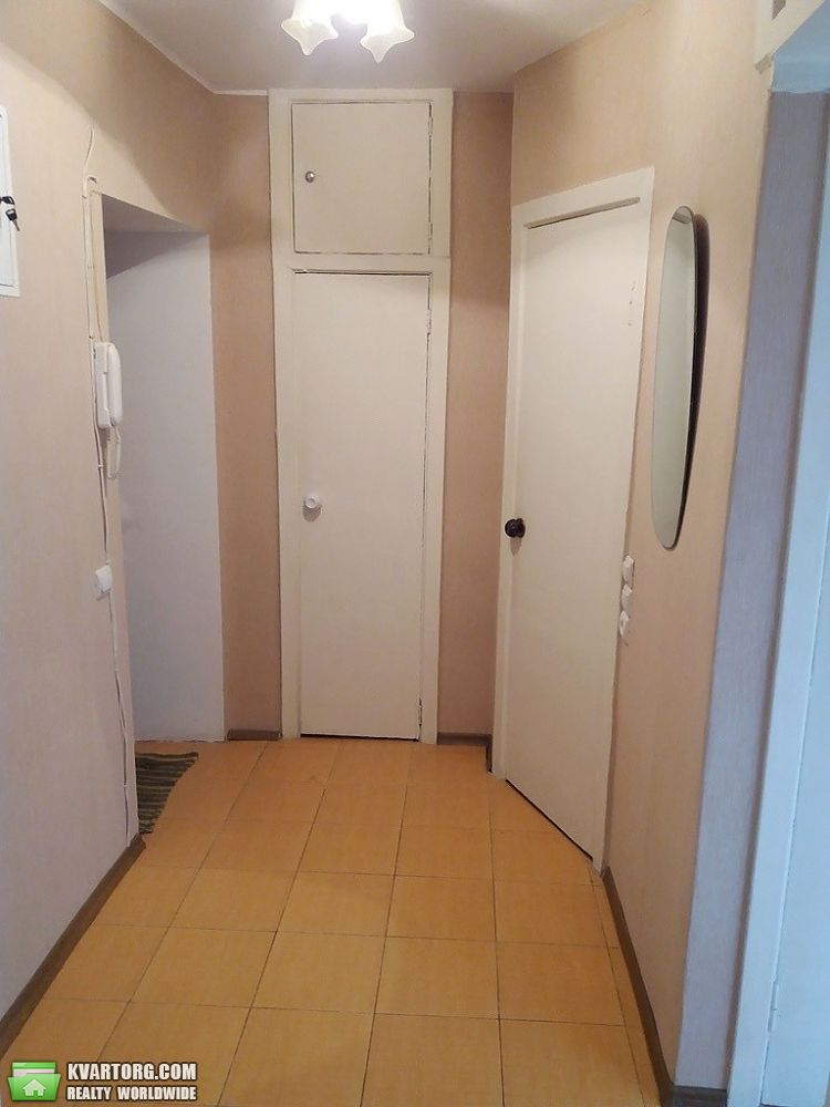 Rent out 2-room apartment. Киев, Олеся Гончара — photo 4