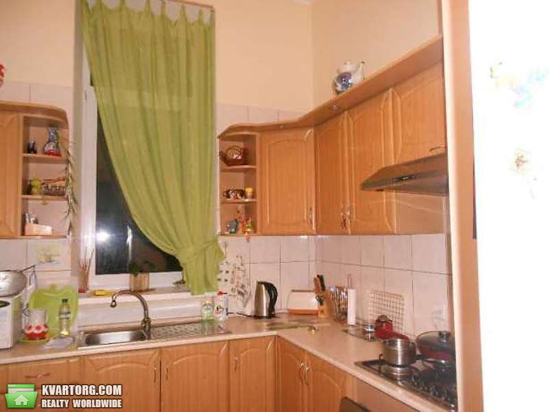 Rent out 2-room apartment. Киев,  Богдана Хмельницкого — photo 6