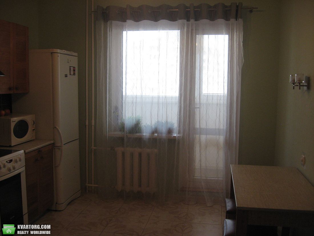 Rent out 3-room apartment. Киев,  Ахматовой — photo 2