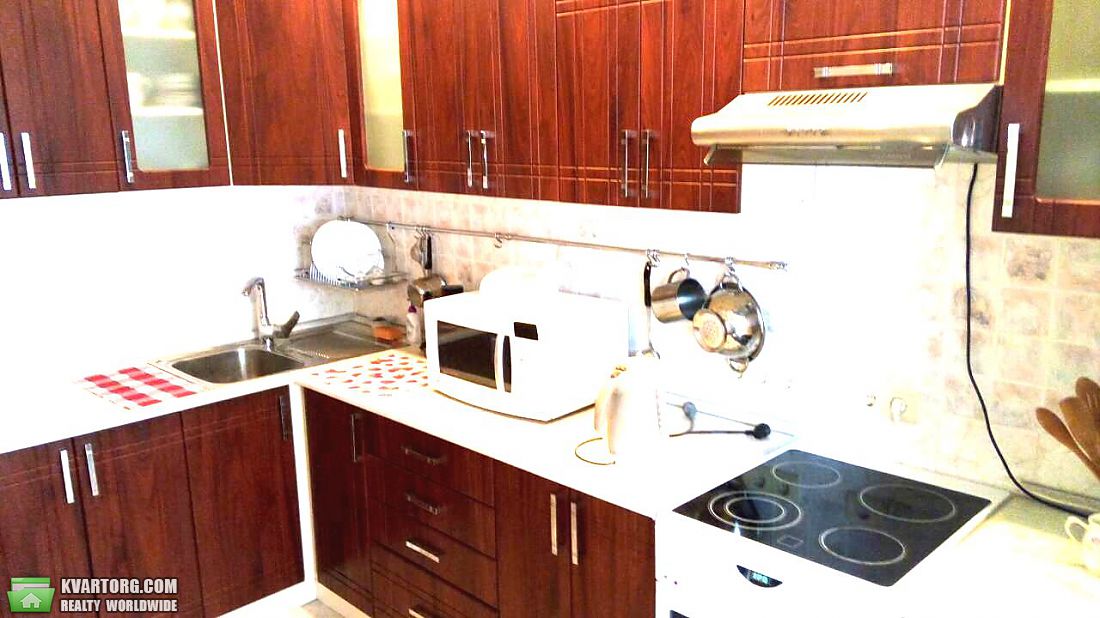 Rent out 2-room apartment. Киев,  Автозаводская — photo 5