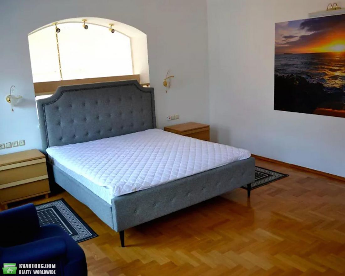 Rent out house. Киев,  Верхнегорская — photo 4