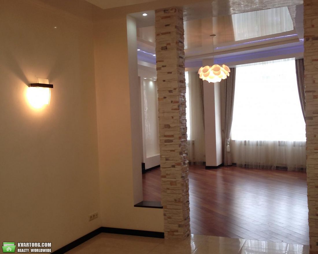 Rent out 4-room apartment. Киев,  Леси Украинки бул — photo 7