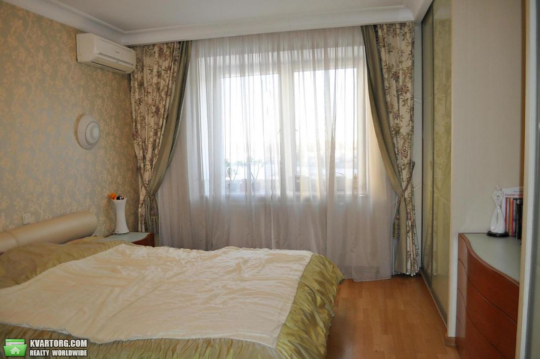 Rent out 3-room apartment. Киев,  Героев Сталинграда пр — photo 4