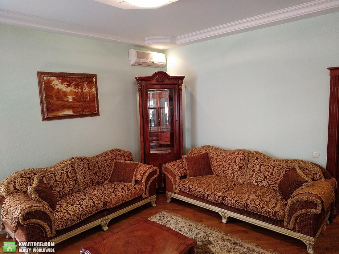 Rent out 3-room apartment. Киев,  Щорса — photo 8