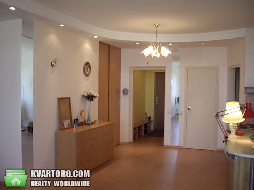Sell 4-room apartment. Киев, Клиническая — photo 4