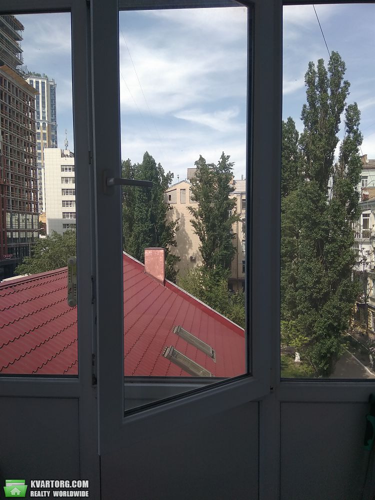 Rent out 1-room apartment. Киев,  Антоновича — photo 2