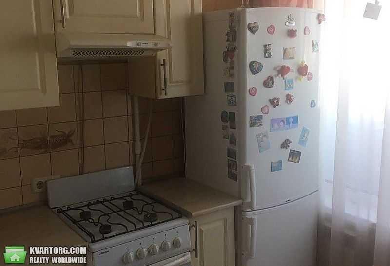 Rent out 1-room apartment. Киев,  Зодчих — photo 10