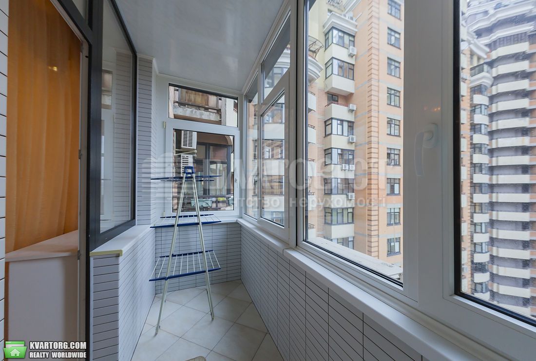 Rent out 3-room apartment. Киев,  Леси Украинки бул — photo 2