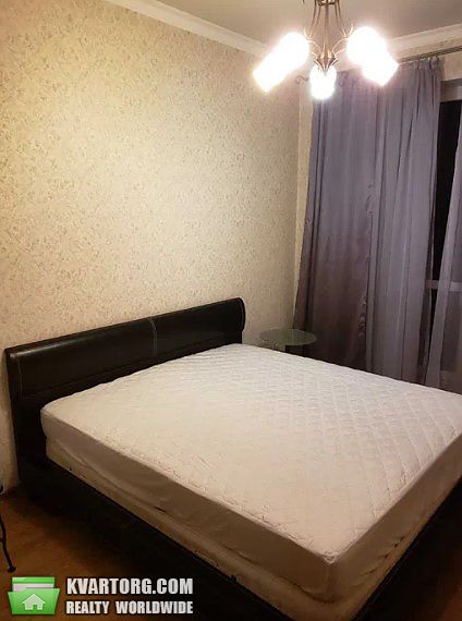 Rent out 3-room apartment. Киев,  Франко — photo 4