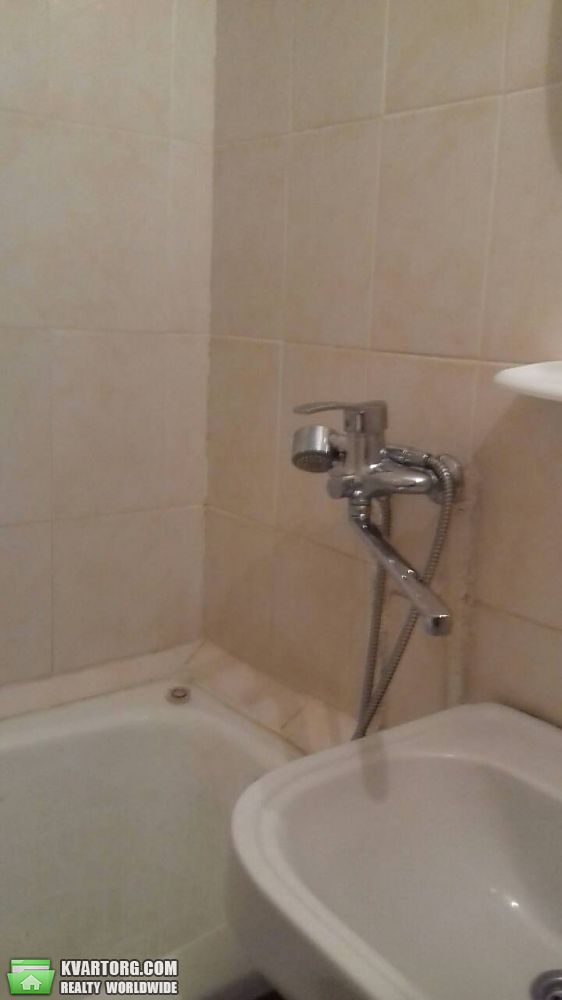 Rent out 1-room apartment. Киев,  Радужная — photo 4