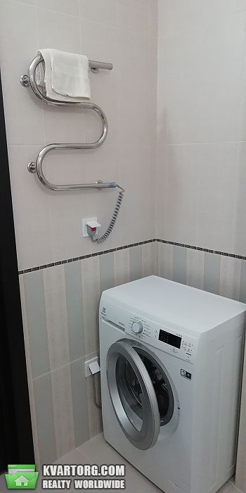 Rent out 2-room apartment. Киев, Е. Пчилки — photo 7