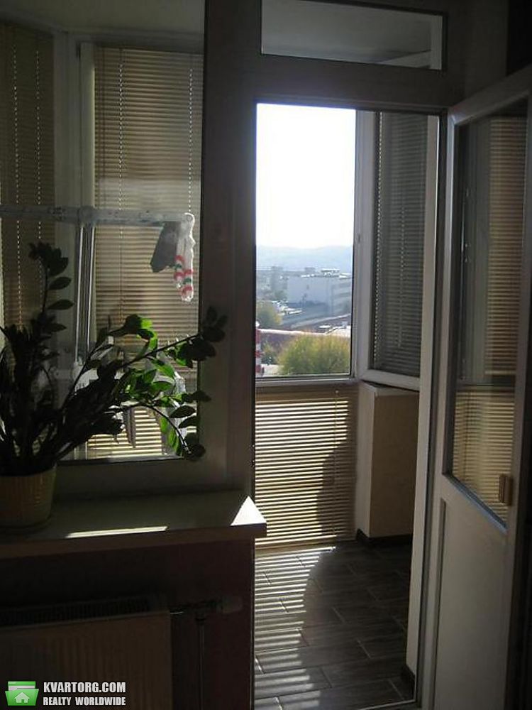 Rent out 2-room apartment. Киев,  Казачья — photo 6