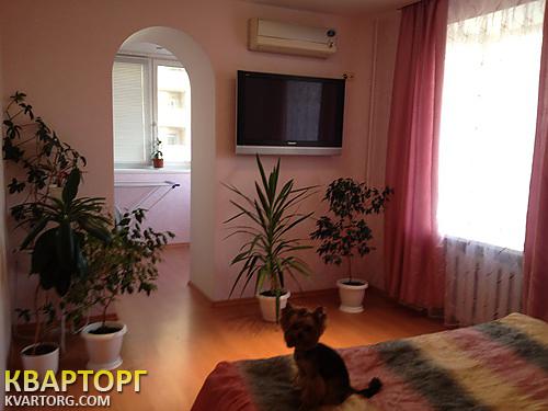 Sell 3-room apartment. Киев, Максима Берлинского — photo 1